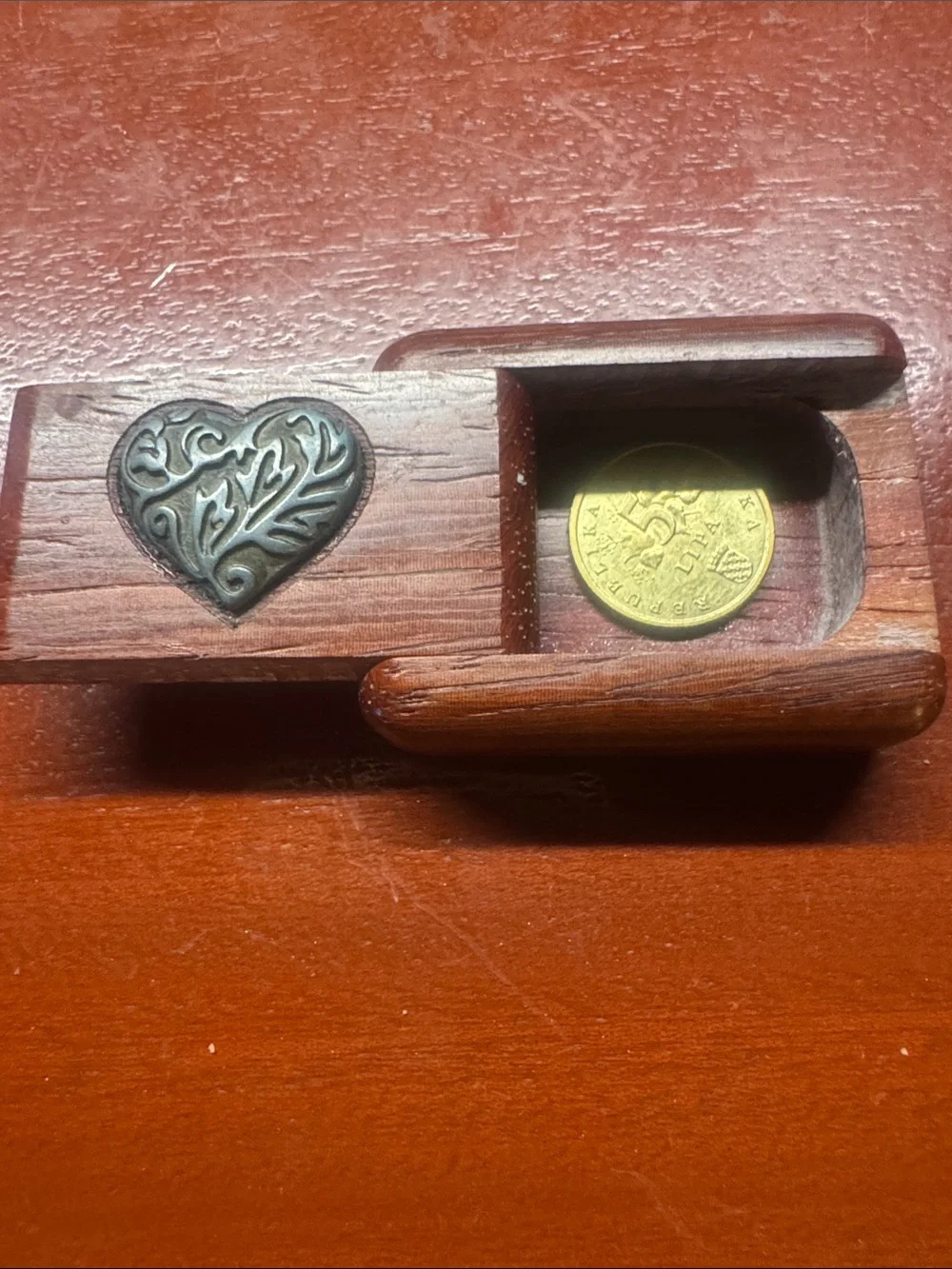 N/A small wooden